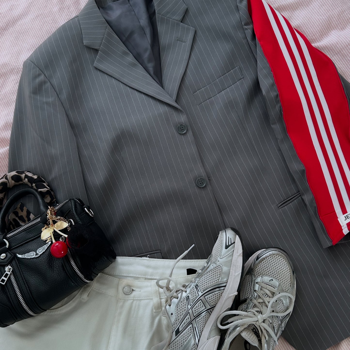 RED STRIPES ADIDAS BLAZER