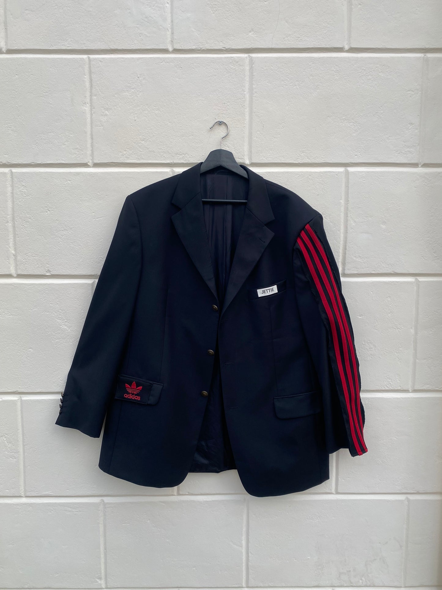 3 stripes blazer