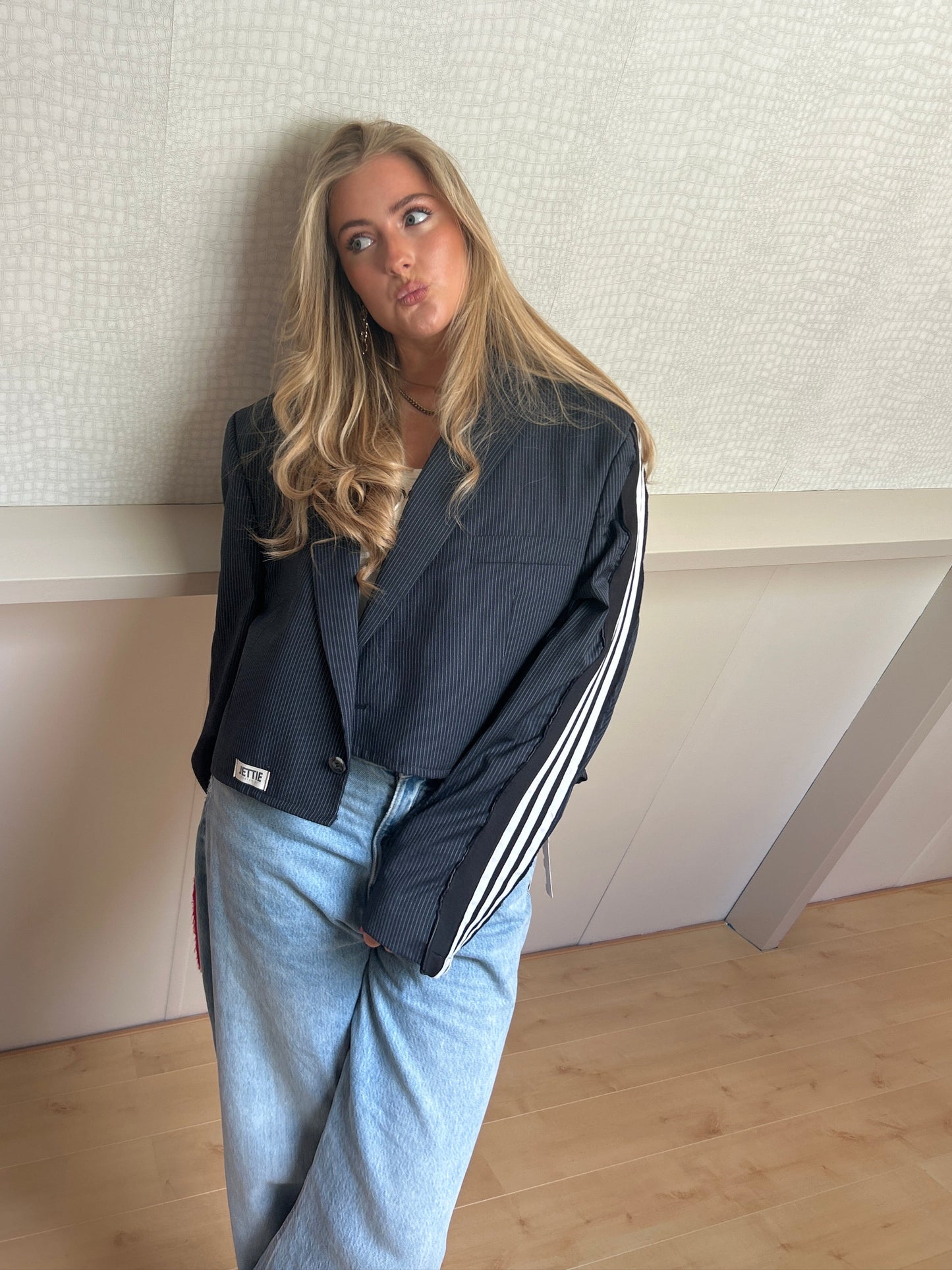 Cropped Adidas Blazer